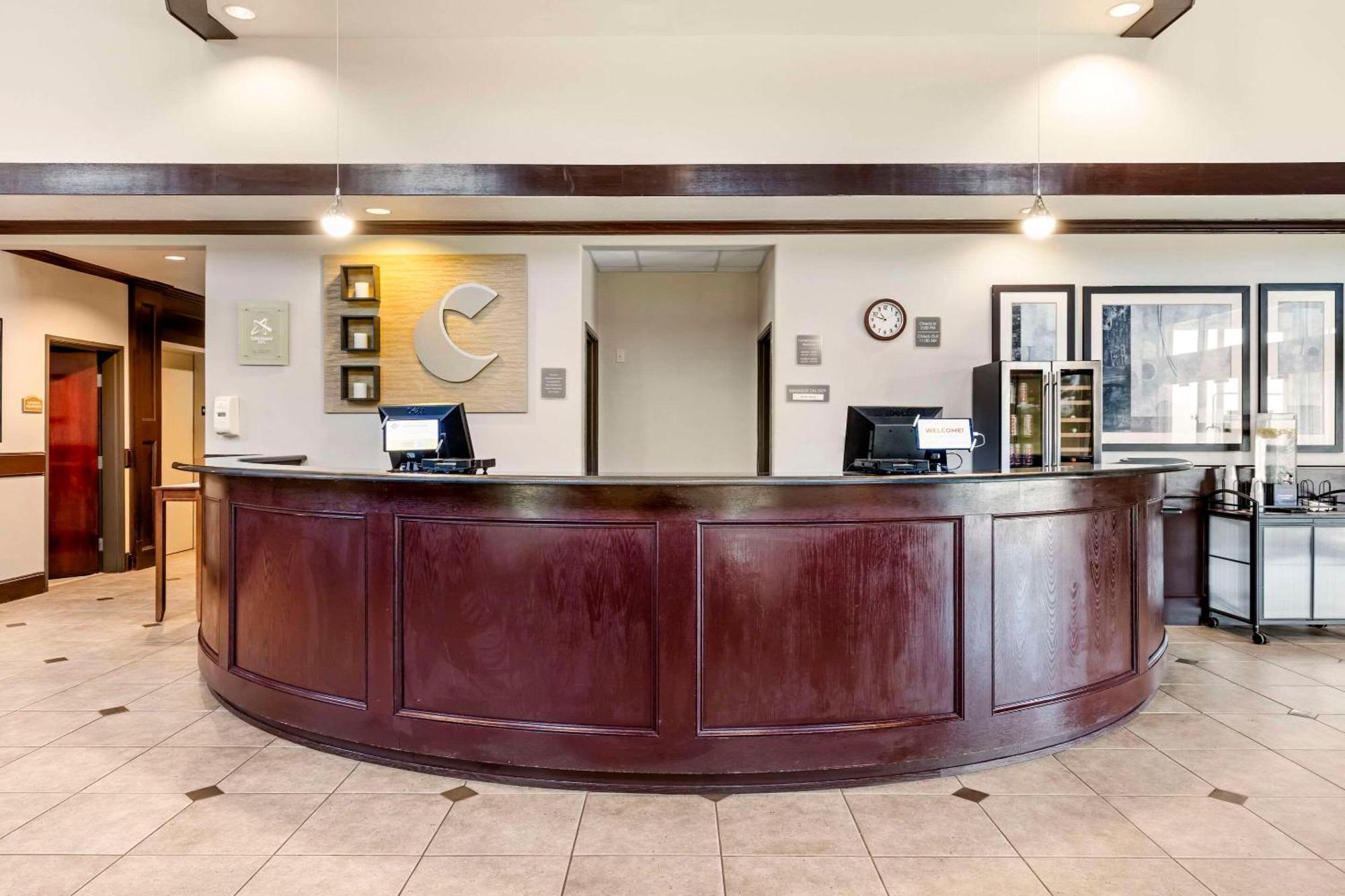 Comfort Suites Palestine Exterior photo