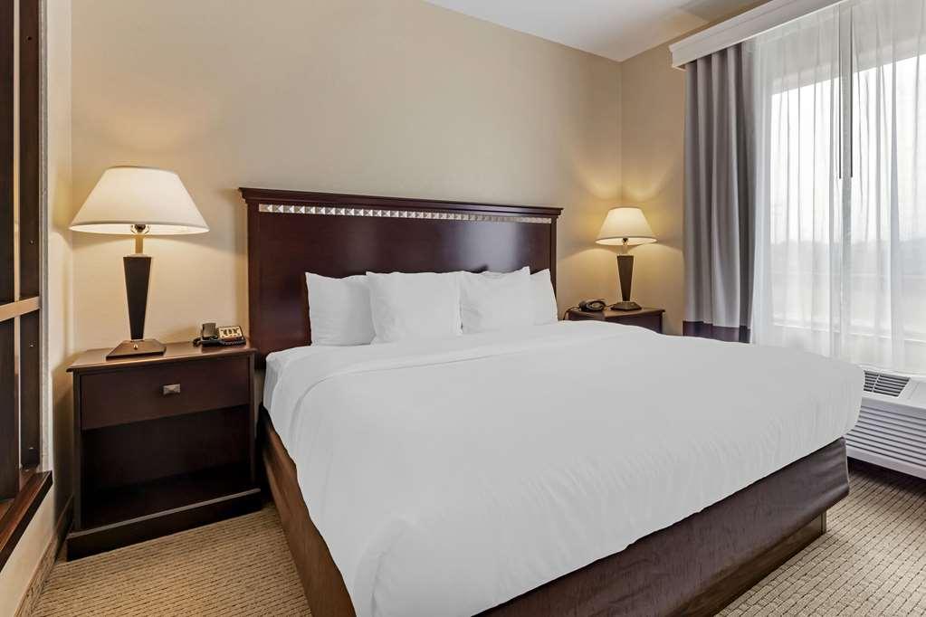 Comfort Suites Palestine Room photo